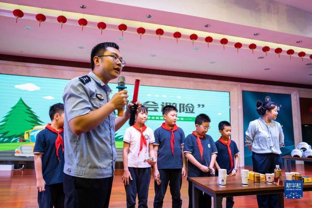 在线真人赌钱游戏